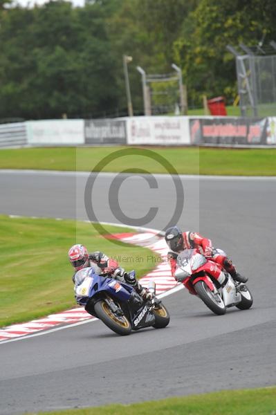 Motorcycle action photographs;Trackday digital images;event digital images;eventdigitalimages;no limits trackday;oulton park;oulton park circuit cheshire;oulton park photographs;peter wileman photography;trackday;trackday photos