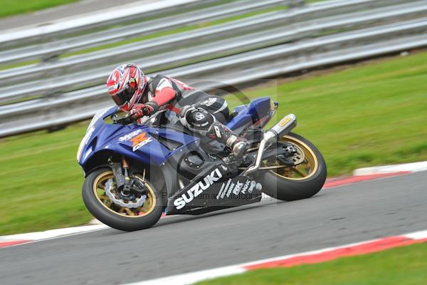 Motorcycle action photographs;Trackday digital images;event digital images;eventdigitalimages;no limits trackday;oulton park;oulton park circuit cheshire;oulton park photographs;peter wileman photography;trackday;trackday photos