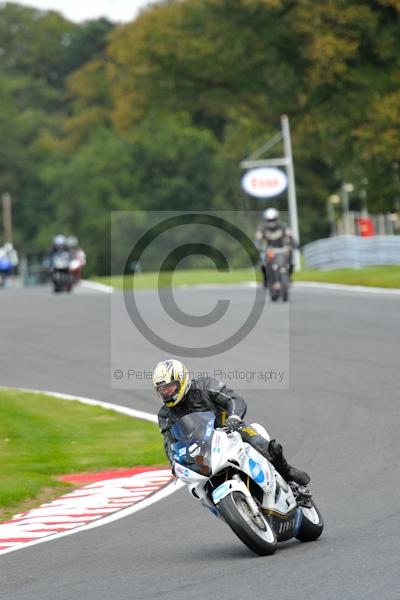 Motorcycle action photographs;Trackday digital images;event digital images;eventdigitalimages;no limits trackday;oulton park;oulton park circuit cheshire;oulton park photographs;peter wileman photography;trackday;trackday photos