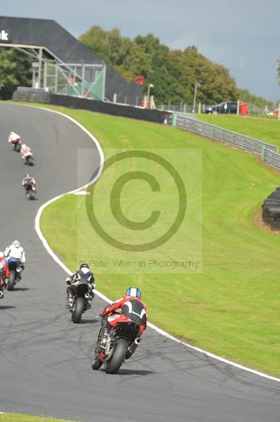 Motorcycle action photographs;Trackday digital images;event digital images;eventdigitalimages;no limits trackday;oulton park;oulton park circuit cheshire;oulton park photographs;peter wileman photography;trackday;trackday photos