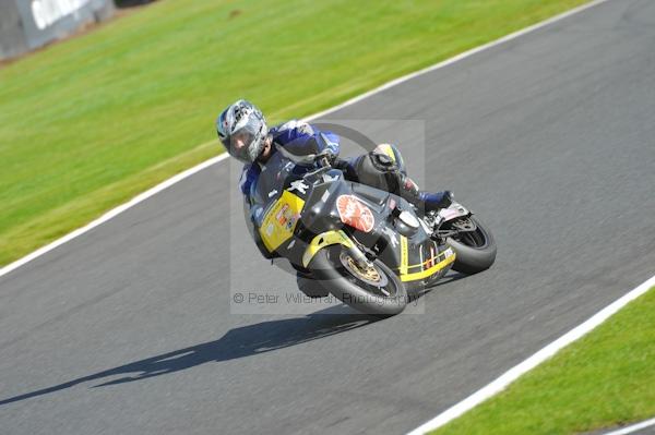 Motorcycle action photographs;Trackday digital images;event digital images;eventdigitalimages;no limits trackday;oulton park;oulton park circuit cheshire;oulton park photographs;peter wileman photography;trackday;trackday photos