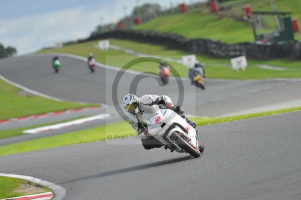 Motorcycle action photographs;Trackday digital images;event digital images;eventdigitalimages;no limits trackday;oulton park;oulton park circuit cheshire;oulton park photographs;peter wileman photography;trackday;trackday photos