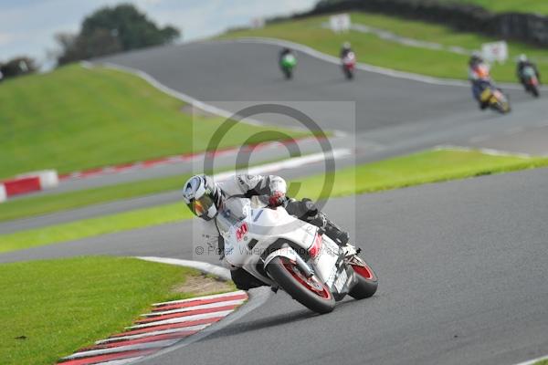 Motorcycle action photographs;Trackday digital images;event digital images;eventdigitalimages;no limits trackday;oulton park;oulton park circuit cheshire;oulton park photographs;peter wileman photography;trackday;trackday photos