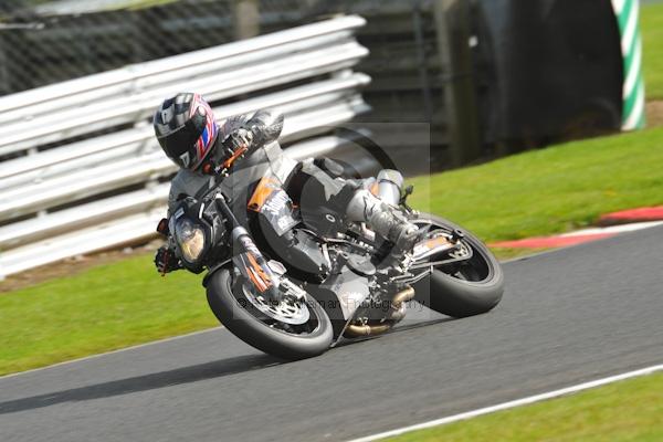 Motorcycle action photographs;Trackday digital images;event digital images;eventdigitalimages;no limits trackday;oulton park;oulton park circuit cheshire;oulton park photographs;peter wileman photography;trackday;trackday photos