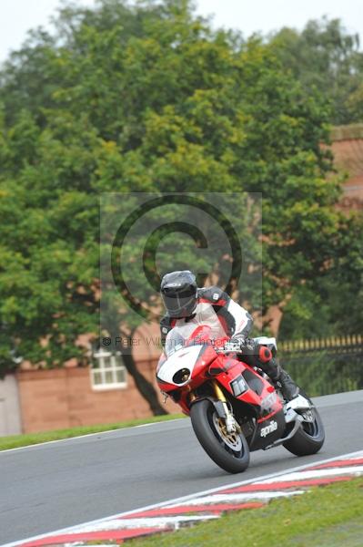 Motorcycle action photographs;Trackday digital images;event digital images;eventdigitalimages;no limits trackday;oulton park;oulton park circuit cheshire;oulton park photographs;peter wileman photography;trackday;trackday photos