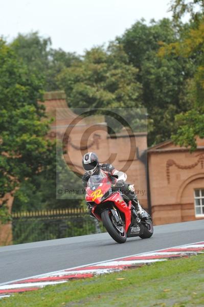 Motorcycle action photographs;Trackday digital images;event digital images;eventdigitalimages;no limits trackday;oulton park;oulton park circuit cheshire;oulton park photographs;peter wileman photography;trackday;trackday photos