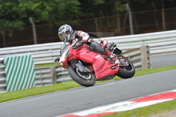 Motorcycle action photographs;Trackday digital images;event digital images;eventdigitalimages;no limits trackday;oulton park;oulton park circuit cheshire;oulton park photographs;peter wileman photography;trackday;trackday photos