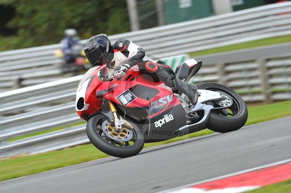 Motorcycle action photographs;Trackday digital images;event digital images;eventdigitalimages;no limits trackday;oulton park;oulton park circuit cheshire;oulton park photographs;peter wileman photography;trackday;trackday photos