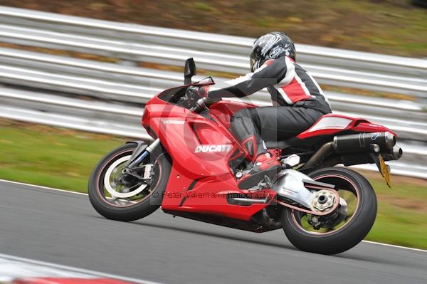 Motorcycle action photographs;Trackday digital images;event digital images;eventdigitalimages;no limits trackday;oulton park;oulton park circuit cheshire;oulton park photographs;peter wileman photography;trackday;trackday photos