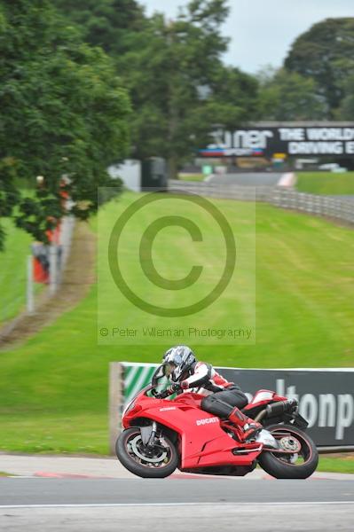 Motorcycle action photographs;Trackday digital images;event digital images;eventdigitalimages;no limits trackday;oulton park;oulton park circuit cheshire;oulton park photographs;peter wileman photography;trackday;trackday photos