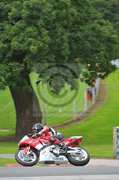 Motorcycle action photographs;Trackday digital images;event digital images;eventdigitalimages;no limits trackday;oulton park;oulton park circuit cheshire;oulton park photographs;peter wileman photography;trackday;trackday photos