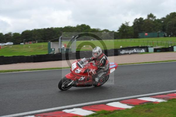 Motorcycle action photographs;Trackday digital images;event digital images;eventdigitalimages;no limits trackday;oulton park;oulton park circuit cheshire;oulton park photographs;peter wileman photography;trackday;trackday photos