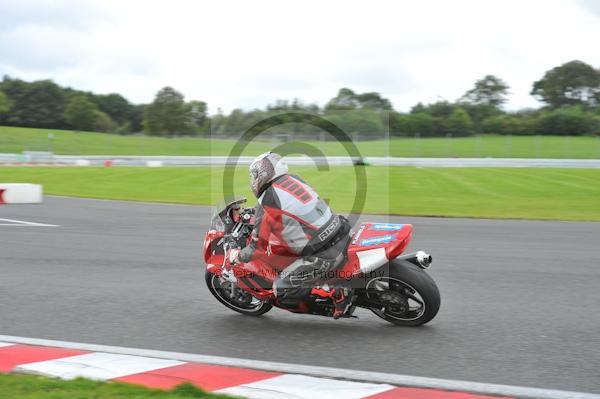 Motorcycle action photographs;Trackday digital images;event digital images;eventdigitalimages;no limits trackday;oulton park;oulton park circuit cheshire;oulton park photographs;peter wileman photography;trackday;trackday photos