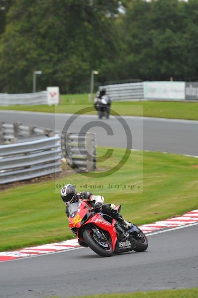 Motorcycle action photographs;Trackday digital images;event digital images;eventdigitalimages;no limits trackday;oulton park;oulton park circuit cheshire;oulton park photographs;peter wileman photography;trackday;trackday photos