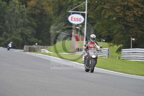 Motorcycle action photographs;Trackday digital images;event digital images;eventdigitalimages;no limits trackday;oulton park;oulton park circuit cheshire;oulton park photographs;peter wileman photography;trackday;trackday photos