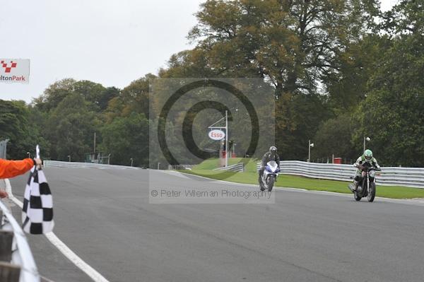 Motorcycle action photographs;Trackday digital images;event digital images;eventdigitalimages;no limits trackday;oulton park;oulton park circuit cheshire;oulton park photographs;peter wileman photography;trackday;trackday photos