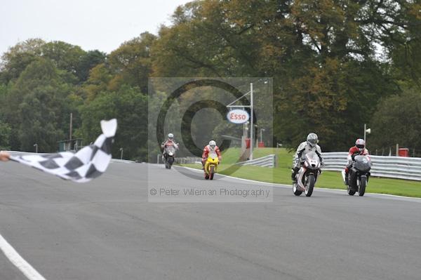 Motorcycle action photographs;Trackday digital images;event digital images;eventdigitalimages;no limits trackday;oulton park;oulton park circuit cheshire;oulton park photographs;peter wileman photography;trackday;trackday photos