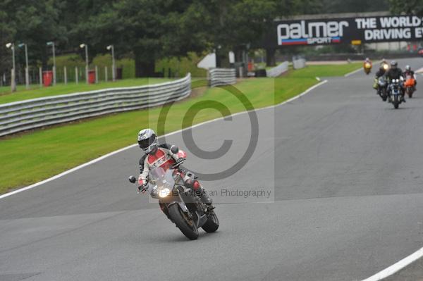 Motorcycle action photographs;Trackday digital images;event digital images;eventdigitalimages;no limits trackday;oulton park;oulton park circuit cheshire;oulton park photographs;peter wileman photography;trackday;trackday photos