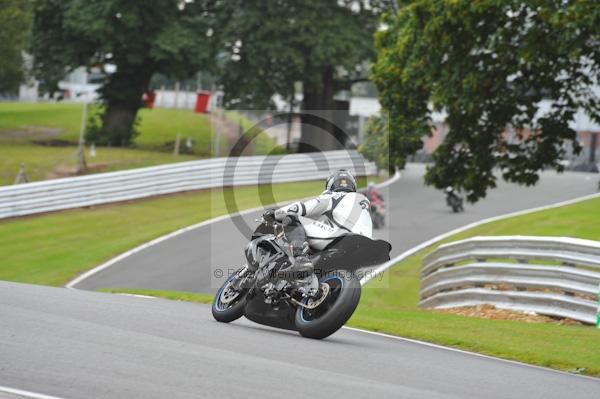 Motorcycle action photographs;Trackday digital images;event digital images;eventdigitalimages;no limits trackday;oulton park;oulton park circuit cheshire;oulton park photographs;peter wileman photography;trackday;trackday photos