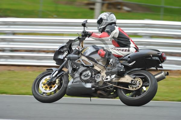 Motorcycle action photographs;Trackday digital images;event digital images;eventdigitalimages;no limits trackday;oulton park;oulton park circuit cheshire;oulton park photographs;peter wileman photography;trackday;trackday photos