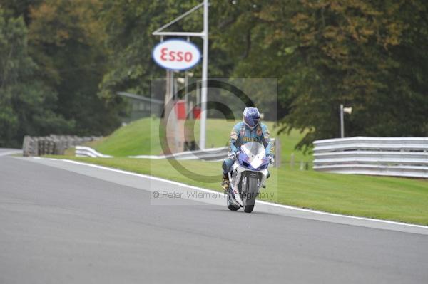 Motorcycle action photographs;Trackday digital images;event digital images;eventdigitalimages;no limits trackday;oulton park;oulton park circuit cheshire;oulton park photographs;peter wileman photography;trackday;trackday photos