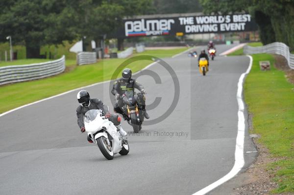 Motorcycle action photographs;Trackday digital images;event digital images;eventdigitalimages;no limits trackday;oulton park;oulton park circuit cheshire;oulton park photographs;peter wileman photography;trackday;trackday photos