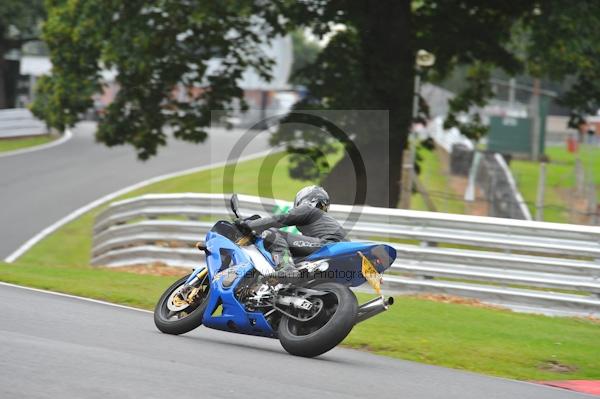 Motorcycle action photographs;Trackday digital images;event digital images;eventdigitalimages;no limits trackday;oulton park;oulton park circuit cheshire;oulton park photographs;peter wileman photography;trackday;trackday photos