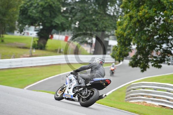 Motorcycle action photographs;Trackday digital images;event digital images;eventdigitalimages;no limits trackday;oulton park;oulton park circuit cheshire;oulton park photographs;peter wileman photography;trackday;trackday photos