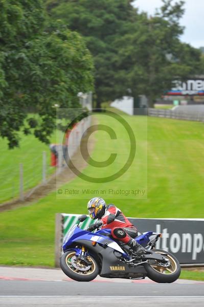 Motorcycle action photographs;Trackday digital images;event digital images;eventdigitalimages;no limits trackday;oulton park;oulton park circuit cheshire;oulton park photographs;peter wileman photography;trackday;trackday photos