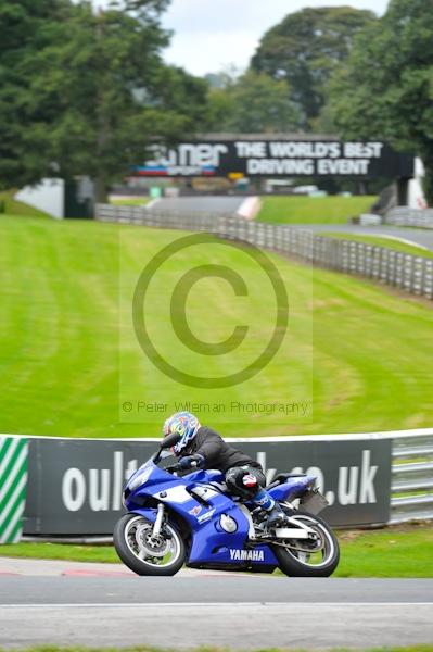 Motorcycle action photographs;Trackday digital images;event digital images;eventdigitalimages;no limits trackday;oulton park;oulton park circuit cheshire;oulton park photographs;peter wileman photography;trackday;trackday photos