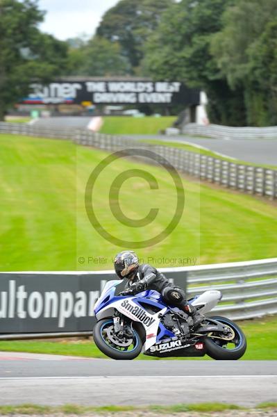 Motorcycle action photographs;Trackday digital images;event digital images;eventdigitalimages;no limits trackday;oulton park;oulton park circuit cheshire;oulton park photographs;peter wileman photography;trackday;trackday photos