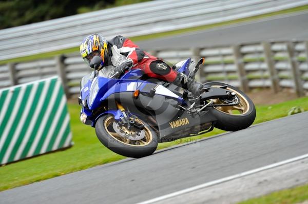 Motorcycle action photographs;Trackday digital images;event digital images;eventdigitalimages;no limits trackday;oulton park;oulton park circuit cheshire;oulton park photographs;peter wileman photography;trackday;trackday photos