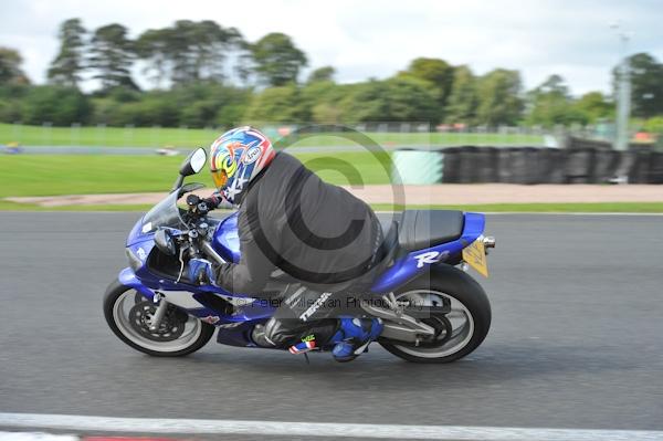 Motorcycle action photographs;Trackday digital images;event digital images;eventdigitalimages;no limits trackday;oulton park;oulton park circuit cheshire;oulton park photographs;peter wileman photography;trackday;trackday photos