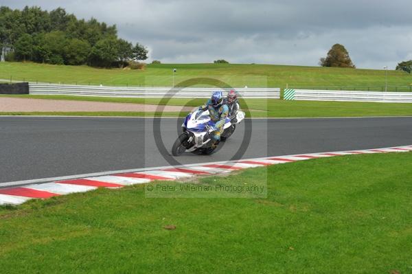 Motorcycle action photographs;Trackday digital images;event digital images;eventdigitalimages;no limits trackday;oulton park;oulton park circuit cheshire;oulton park photographs;peter wileman photography;trackday;trackday photos