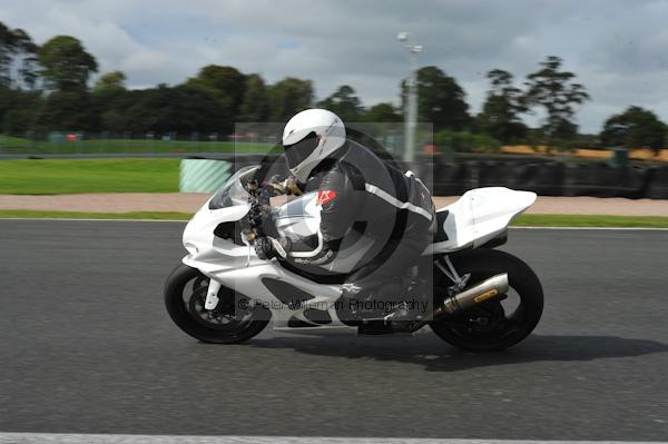 Motorcycle action photographs;Trackday digital images;event digital images;eventdigitalimages;no limits trackday;oulton park;oulton park circuit cheshire;oulton park photographs;peter wileman photography;trackday;trackday photos