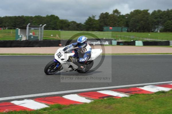 Motorcycle action photographs;Trackday digital images;event digital images;eventdigitalimages;no limits trackday;oulton park;oulton park circuit cheshire;oulton park photographs;peter wileman photography;trackday;trackday photos