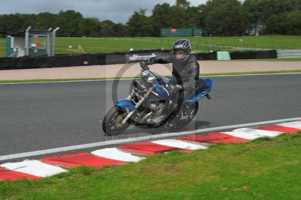 Motorcycle action photographs;Trackday digital images;event digital images;eventdigitalimages;no limits trackday;oulton park;oulton park circuit cheshire;oulton park photographs;peter wileman photography;trackday;trackday photos