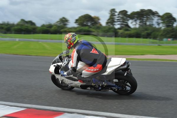 Motorcycle action photographs;Trackday digital images;event digital images;eventdigitalimages;no limits trackday;oulton park;oulton park circuit cheshire;oulton park photographs;peter wileman photography;trackday;trackday photos