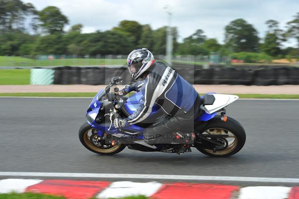 Motorcycle action photographs;Trackday digital images;event digital images;eventdigitalimages;no limits trackday;oulton park;oulton park circuit cheshire;oulton park photographs;peter wileman photography;trackday;trackday photos