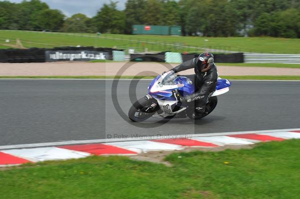 Motorcycle action photographs;Trackday digital images;event digital images;eventdigitalimages;no limits trackday;oulton park;oulton park circuit cheshire;oulton park photographs;peter wileman photography;trackday;trackday photos