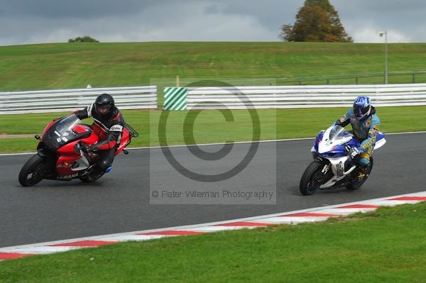 Motorcycle action photographs;Trackday digital images;event digital images;eventdigitalimages;no limits trackday;oulton park;oulton park circuit cheshire;oulton park photographs;peter wileman photography;trackday;trackday photos