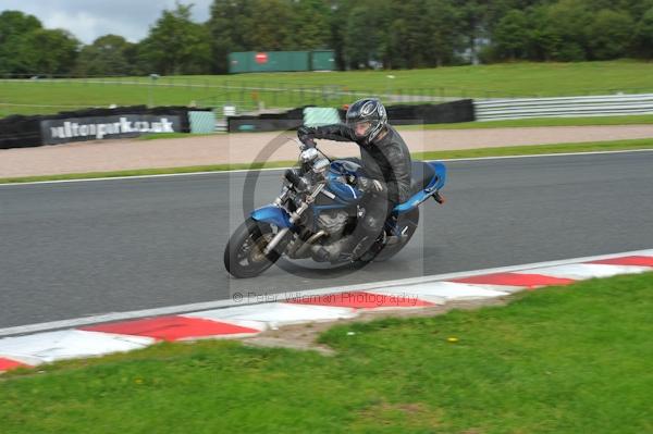 Motorcycle action photographs;Trackday digital images;event digital images;eventdigitalimages;no limits trackday;oulton park;oulton park circuit cheshire;oulton park photographs;peter wileman photography;trackday;trackday photos