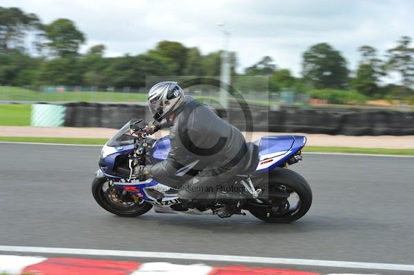 Motorcycle action photographs;Trackday digital images;event digital images;eventdigitalimages;no limits trackday;oulton park;oulton park circuit cheshire;oulton park photographs;peter wileman photography;trackday;trackday photos