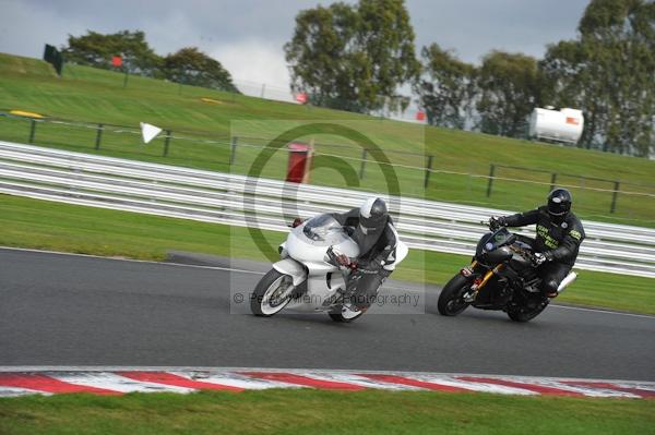 Motorcycle action photographs;Trackday digital images;event digital images;eventdigitalimages;no limits trackday;oulton park;oulton park circuit cheshire;oulton park photographs;peter wileman photography;trackday;trackday photos