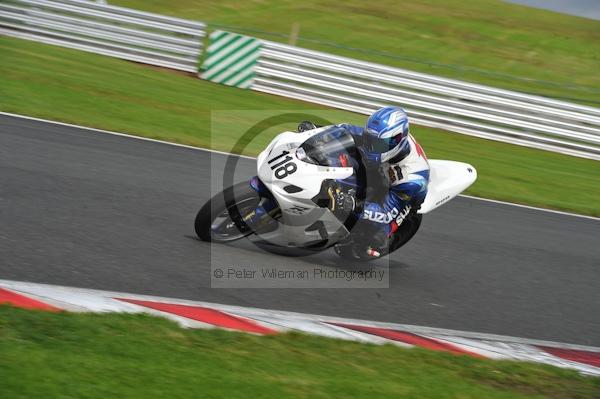 Motorcycle action photographs;Trackday digital images;event digital images;eventdigitalimages;no limits trackday;oulton park;oulton park circuit cheshire;oulton park photographs;peter wileman photography;trackday;trackday photos