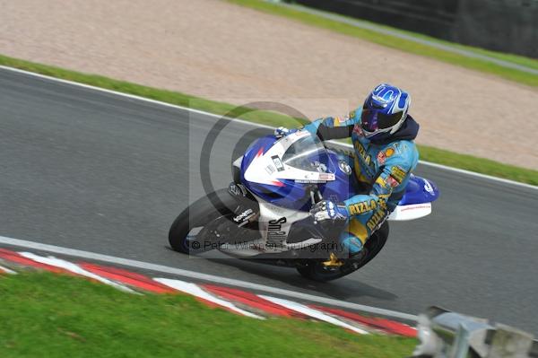 Motorcycle action photographs;Trackday digital images;event digital images;eventdigitalimages;no limits trackday;oulton park;oulton park circuit cheshire;oulton park photographs;peter wileman photography;trackday;trackday photos