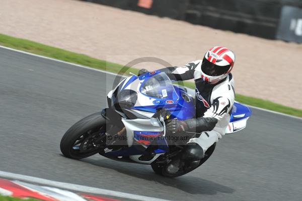 Motorcycle action photographs;Trackday digital images;event digital images;eventdigitalimages;no limits trackday;oulton park;oulton park circuit cheshire;oulton park photographs;peter wileman photography;trackday;trackday photos