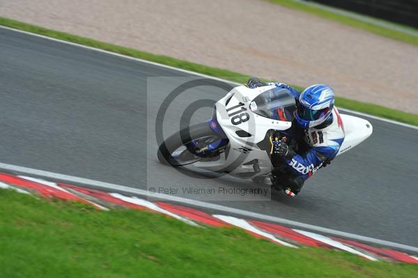 Motorcycle action photographs;Trackday digital images;event digital images;eventdigitalimages;no limits trackday;oulton park;oulton park circuit cheshire;oulton park photographs;peter wileman photography;trackday;trackday photos