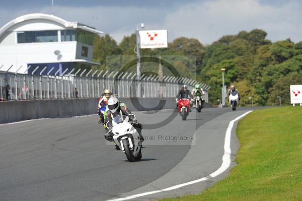 Motorcycle action photographs;Trackday digital images;event digital images;eventdigitalimages;no limits trackday;oulton park;oulton park circuit cheshire;oulton park photographs;peter wileman photography;trackday;trackday photos