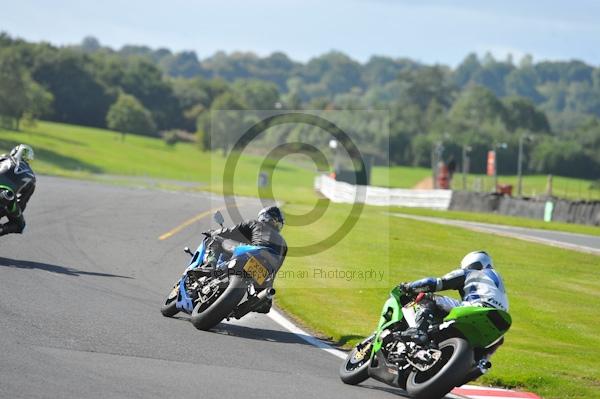 Motorcycle action photographs;Trackday digital images;event digital images;eventdigitalimages;no limits trackday;oulton park;oulton park circuit cheshire;oulton park photographs;peter wileman photography;trackday;trackday photos